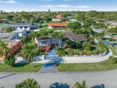 10240 SW 43rd St, Miami, FL, 33165