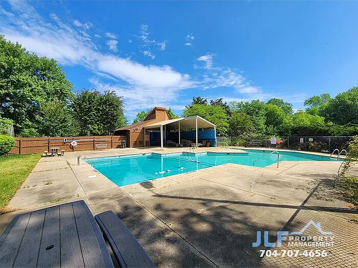 5721 Dockside Dr — Photo 21