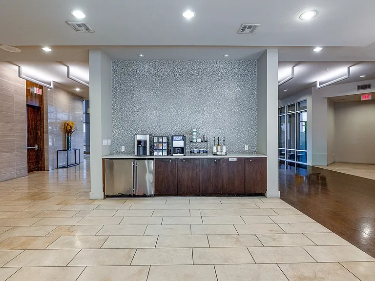 Meridian Medical District — Photo 19