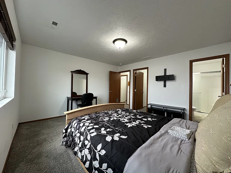 10324 W 9th Ave — Photo 13