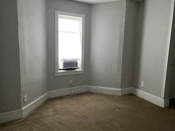 4th image of 1120 23rd St #B