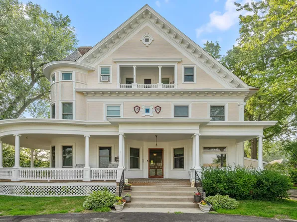 1007 Sibley St, Hastings, MN 55033