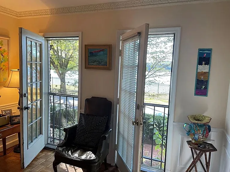 4621 1/2 Macarthur Blvd NW #A — Photo 4