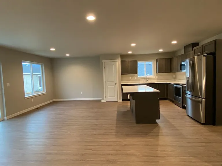 1109 S Newberry Ln — Photo 10