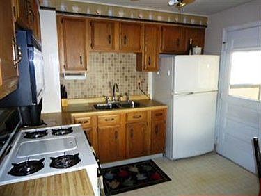 Newer backsplash, updated bathroom   