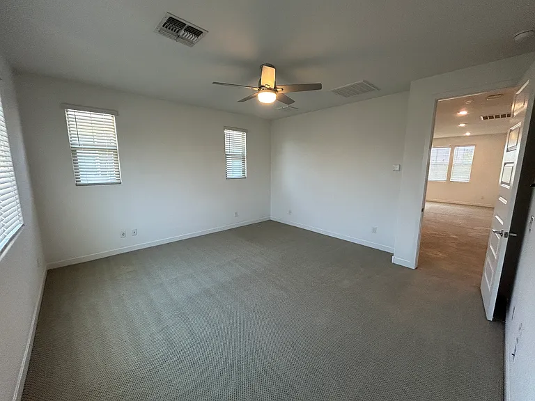 1146 E Weatherby Way — Photo 47