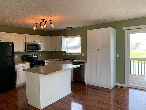 3rd image of 720 Village Blvd #720