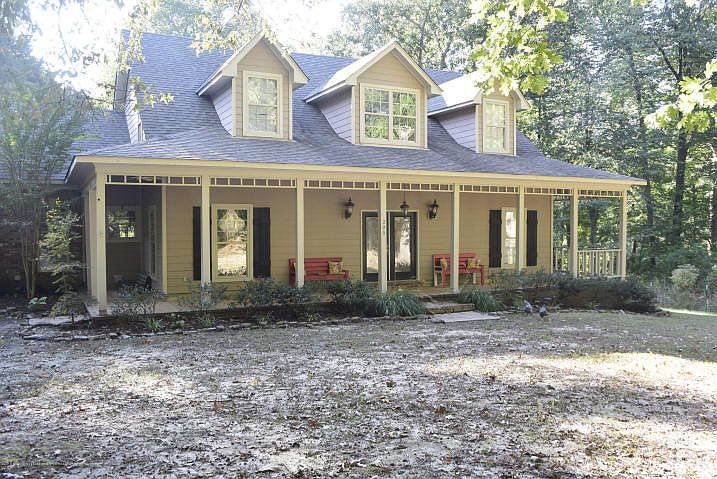 1st image of 205 Old Hickory Dr