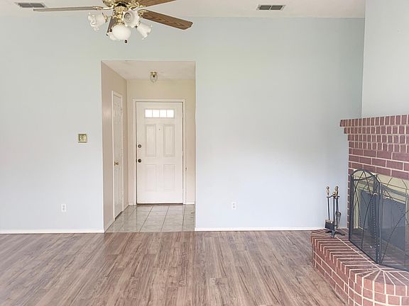Main entrance into the living space.