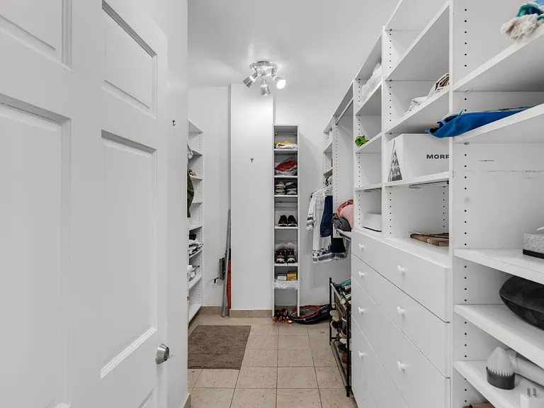 2124 Fisher Island Dr #2124 — Photo 26