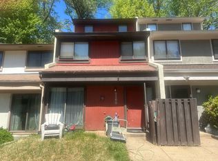 2260 Coppersmith Sq, Reston, VA 20191