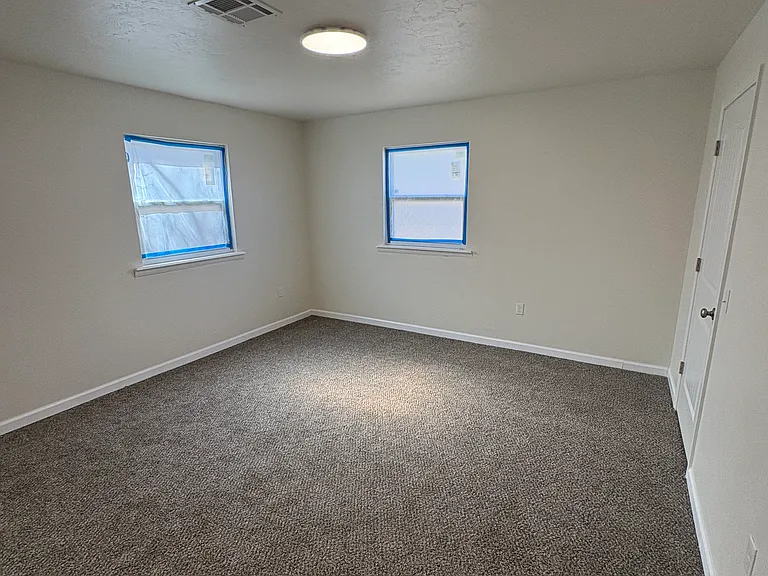 833 S Union Ave — Photo 11