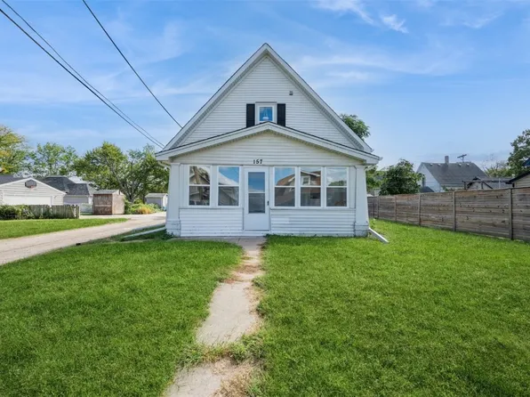 157 15th Ave SW, Cedar Rapids, IA 52404
