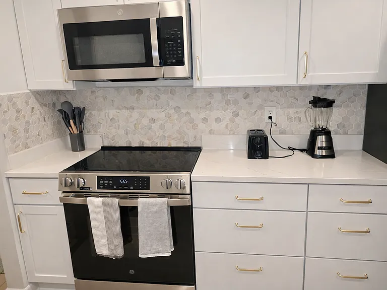 210 Belden Dr — Photo 12