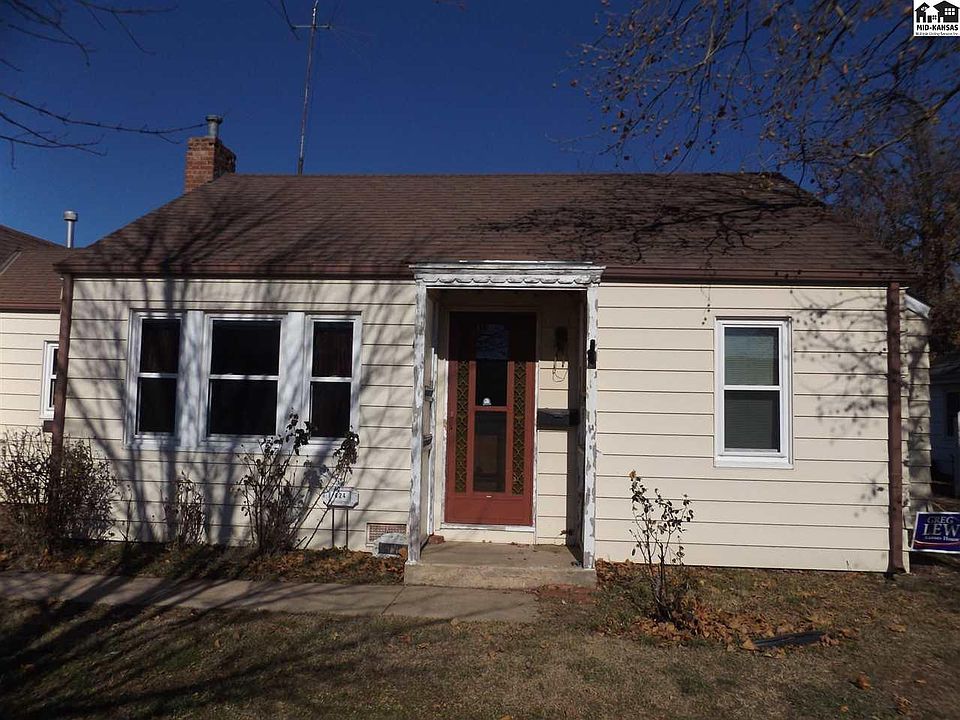 1st image of 424 E Stafford St