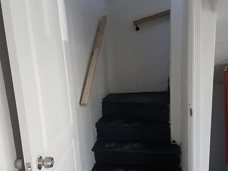 38 Washington Ave — Photo 3