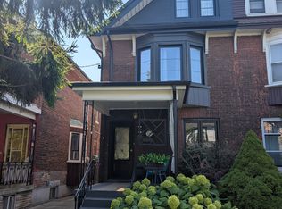 198 Beatrice St, Toronto, ON M6G3G1
