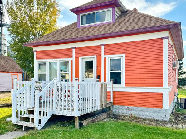 314 2nd St W, Napoleon, ND 58561