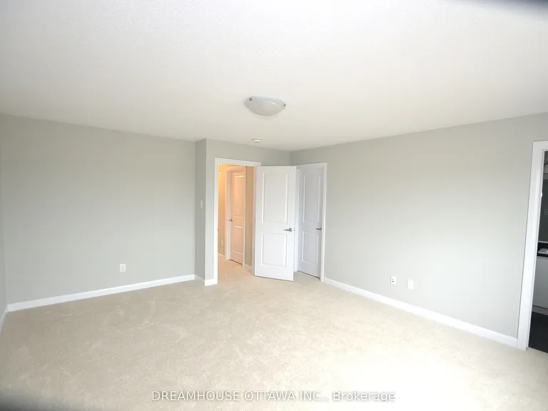326 Gisborne Pl — Photo 12