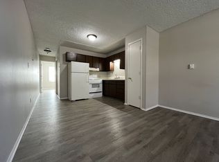 1101 N Thayer St APT 2, Bourbon, IN 46504