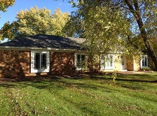 11007 W Lakeshore Dr, Carmel, IN 46033