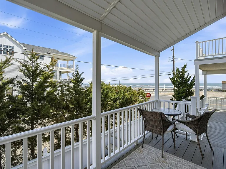 815 E Brigantine Ave #7 — Photo 27