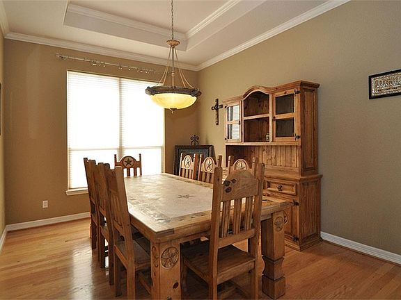2nd image of 8503 Atascocita Lake Way