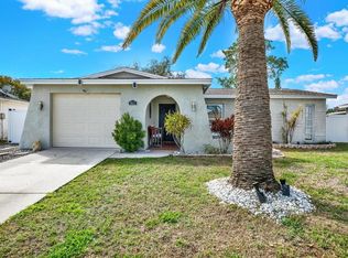 9511 Marlinton Ln, Port Richey, FL 34668