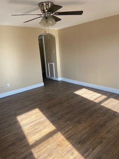 401 3rd St, apt 4 — Photo 4