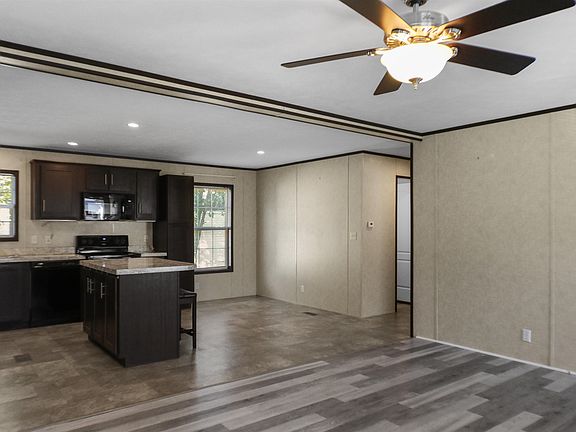 5th image of 11 Riverview Drive