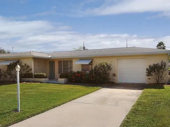 210 SE 46th Ln, Cape Coral, FL 33904
