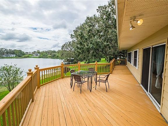 5th image of 1240 Lakeview Dr
