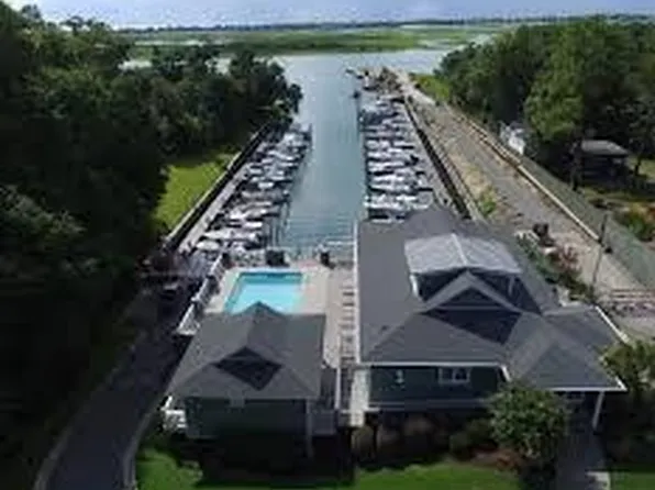 7465 Nautica Yacht Club Drive, Wilmington, NC 28411