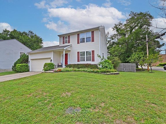 3rd image of 1849 Coralberry Ct