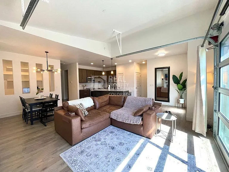19602 E Sunset Cir — Photo 5