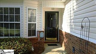 3rd image of 115 Wyndham Ct