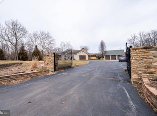 608 Torytown Rd, Bunker Hill, WV 25413