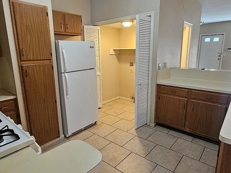 7013 Alabonson Rd — Photo 7