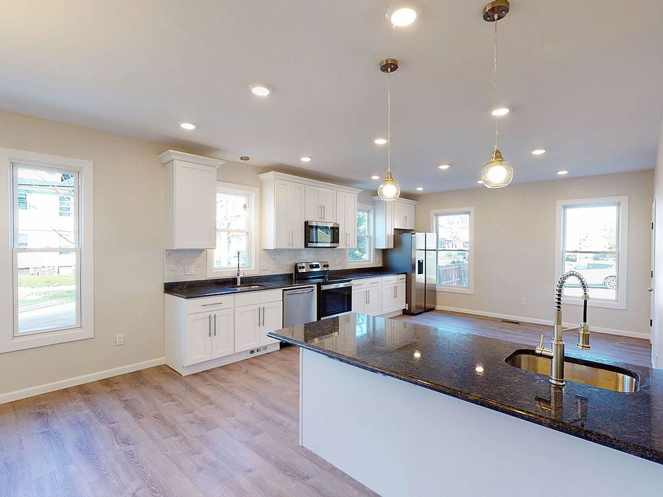 1st image of 365 Winthrop Ave #1