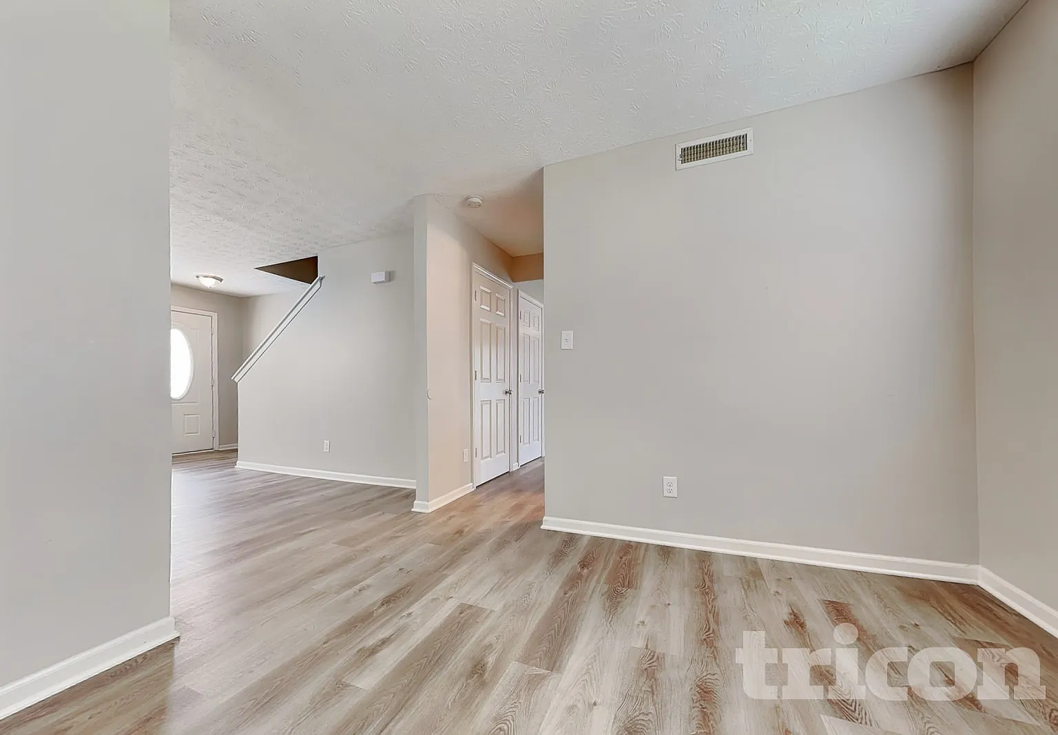 6804 Smithfield Boulevard Indianapolis IN — Photo 4