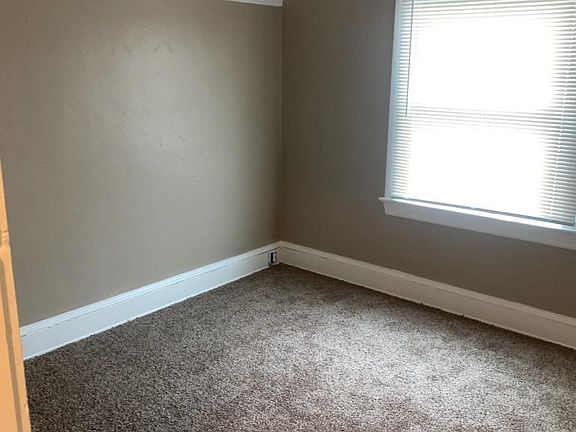 4th image of 3526 W 49th St