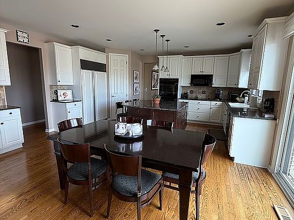 Spacious Kitchen