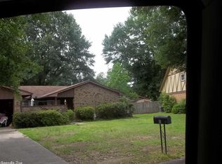 8 Mockingbird Ln, Pine Bluff, AR 71603