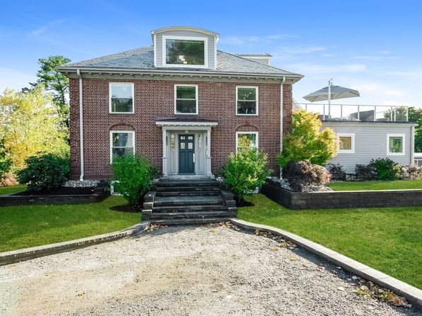 2-4 Evergreen Ave