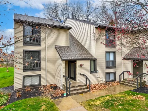6340 Greenwood Pkwy APT 105, Northfield, OH 44067