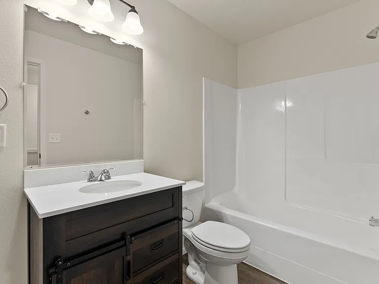 Pence Properties Alki — Photo 23