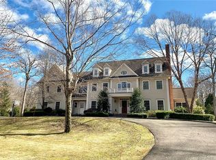 185 Red Oak Rd, Fairfield, CT 06824