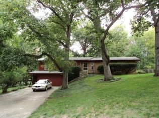 1342 W Gayman Dr, Decatur, IL 62526