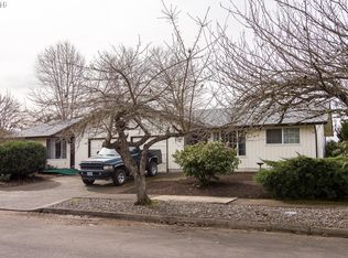 2264 9th St, Springfield, OR 97477