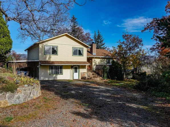 9945 N State Highway 3, Fort Jones, CA 96032